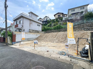 【前面道路含む現地写真】 | 京都市伏見区桃山町遠山　2区画B号地　建築条件付き