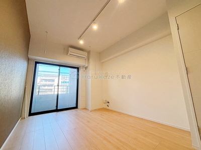 【居間・リビング】 | AVANTI aratamabashi【名古屋市賃貸・宅配BOX】