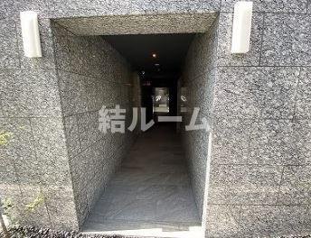 豊島区池袋３丁目の賃貸マンションのエントランス