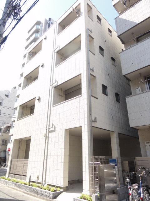 Ｄｏｌｐｈｉｎ（ドルフィン）のエントランス|街並みと調和された外観