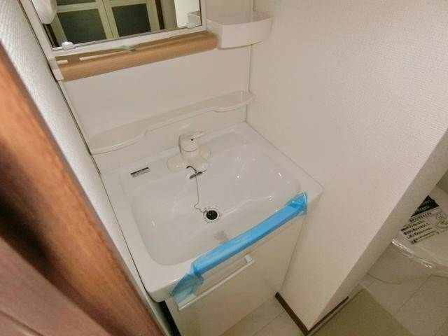 ラ・ルーチェ新小岩の独立洗面台