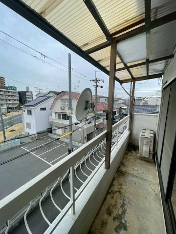 寝屋川市長栄寺町のバルコニー|2階、3階2面バルコニー付きです！
