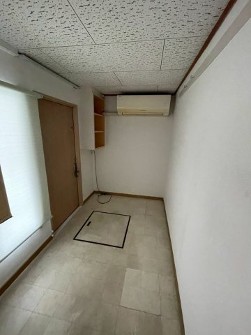 寝屋川市長栄寺町のその他|1階納戸。たっぷり収納スペースとしてご利用いただけます！
