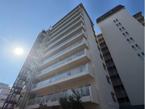 西宮スカイハイツの外観