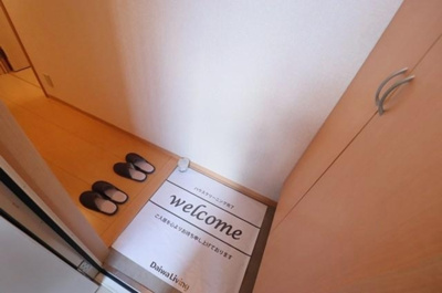 【玄関】 | リビングタウン大金平 B | 玄関