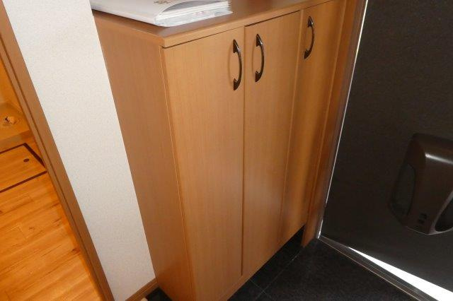 アメニティ羽島の内装|シューズボックス
