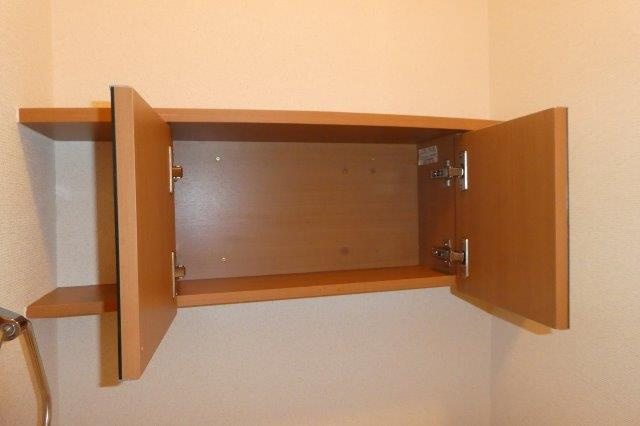 アメニティ羽島のトイレ|トイレ棚