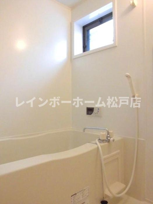 仲介手数料（賃料の1.10ヵ月）の50％OFF対象物件！の浴室|日々の暮らしに欠かせないお風呂です