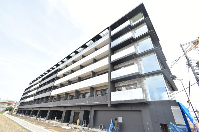 グランレブリー桂川サウススクエアの外観|向日町駅徒歩4分。2023年築のオートロック完備マンション