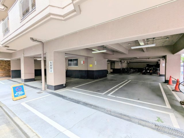 ドルミ錦糸町大興ビルの駐車場|～敷地内駐車場 写真～