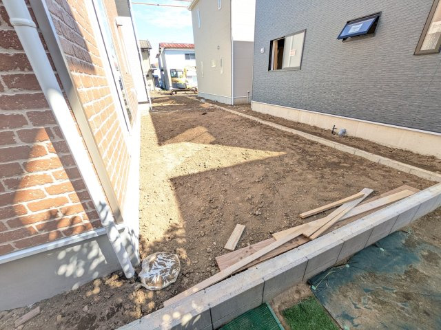 土浦市小松　第７　新築戸建て　3号棟の庭|日当たりや広さを現地で体感してください。理想のガーデニングや家庭菜園を始めてみませんか。