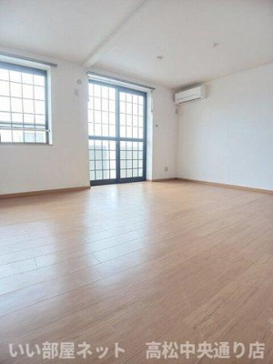 【居間・リビング】 | コーポフォレストＢ