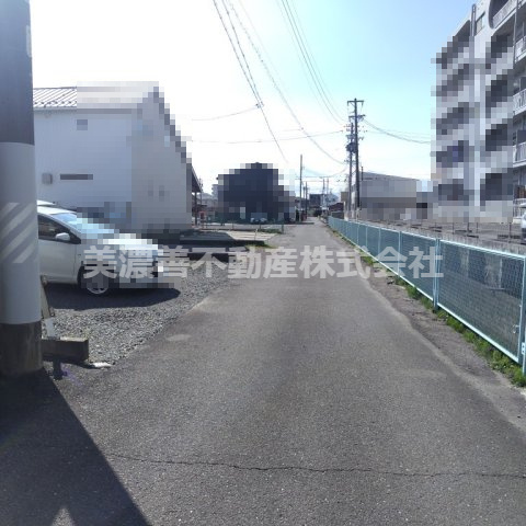 ６５４３４　岐阜市茜部中島土地の前面道路含む現地写真