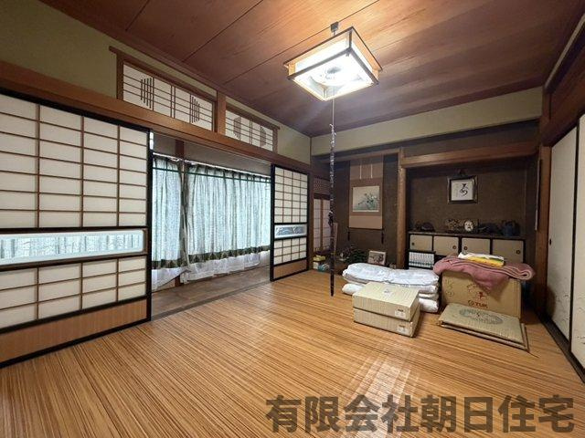 【和室】 | 斐川町直江中古戸建 | 和室ならではの温かな和の空間で寛ぎの時間を過ごせます