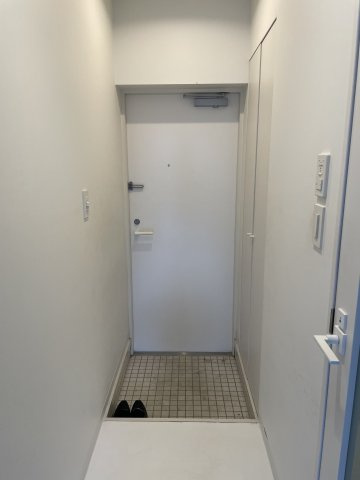 【玄関】