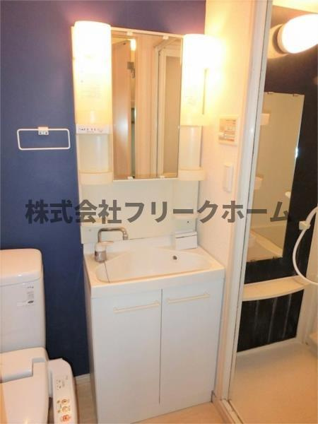 武蔵野市中町２丁目の賃貸マンションの洗面所