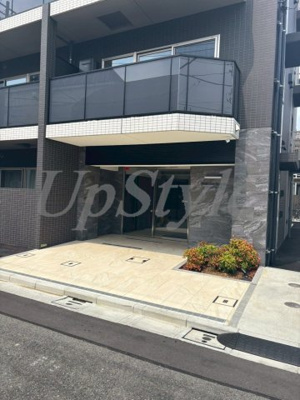 【エントランス】 | フィールズコート六町