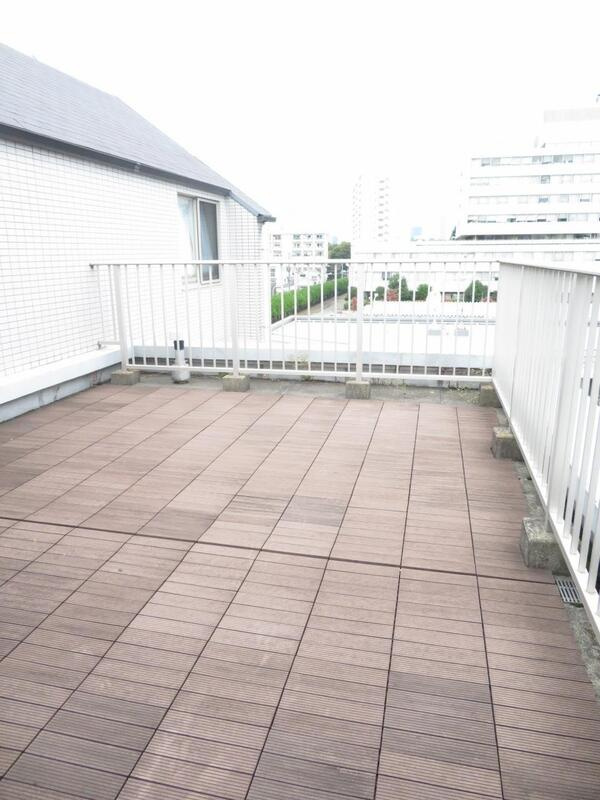 CITY SPIRE 若松町のバルコニー