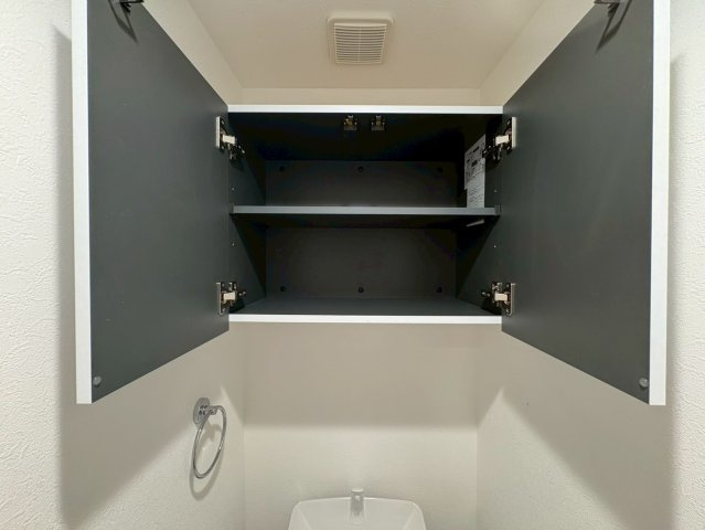 DIPS竹ノ塚駅前のトイレ|落ち着いた色調のトイレです