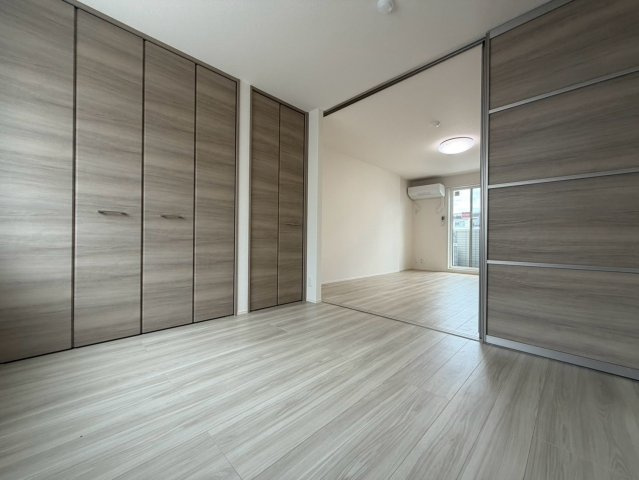 Ｄ-ｒｅｓｉｄｅｎｃｅ南茨木Ⅱの洋室
