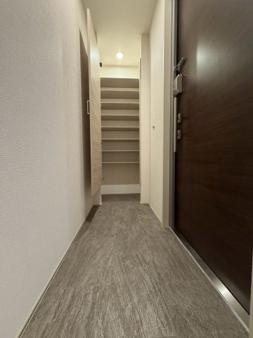 Ｄ-ｒｅｓｉｄｅｎｃｅ南茨木Ⅱの玄関
