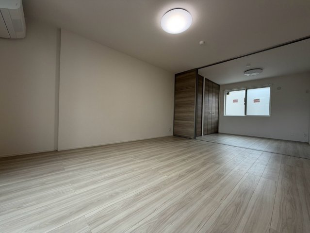 Ｄ-ｒｅｓｉｄｅｎｃｅ南茨木Ⅱの寝室