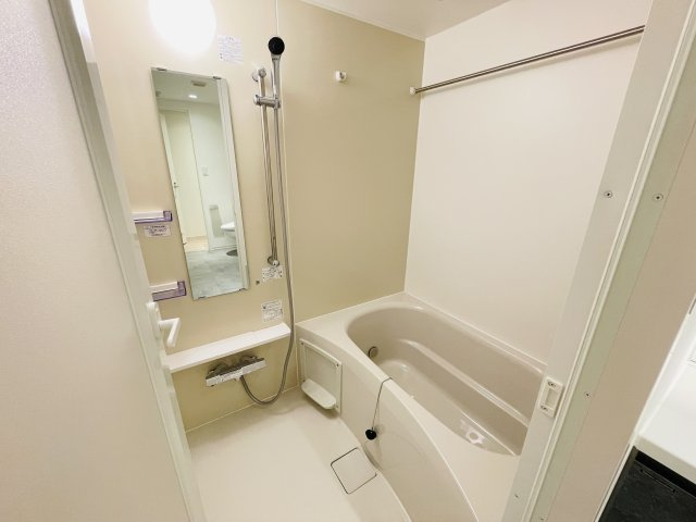 SYFORME NEXT IKEBUKURO WESTの浴室|お風呂で日々の疲れを落としましょう