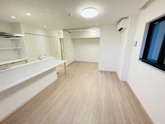 SYFORME NEXT IKEBUKURO WESTの居間・リビング|ゆったりとした居間です
