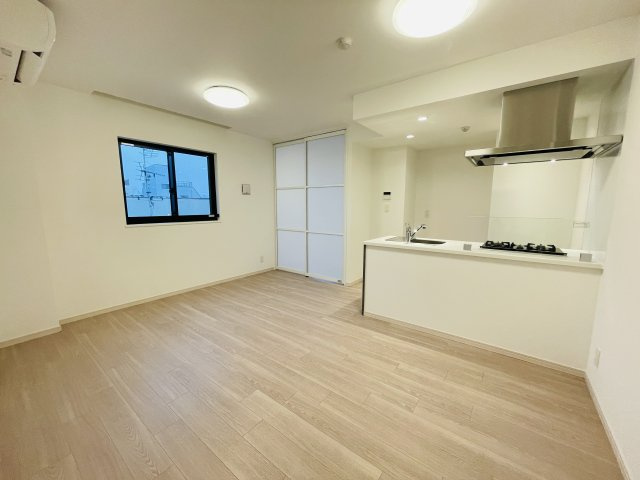 SYFORME NEXT IKEBUKURO WESTの居間・リビング|使いやすいリビングです