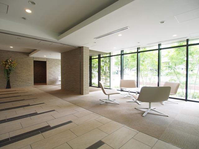 プレミスト都島パークフロントのロビー