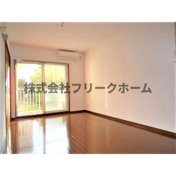 小金井市梶野町４丁目の賃貸マンションの居間・リビング