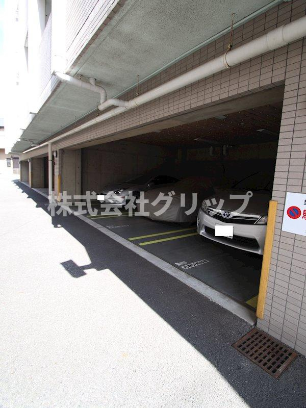 コスモ横浜保土ケ谷の駐車場