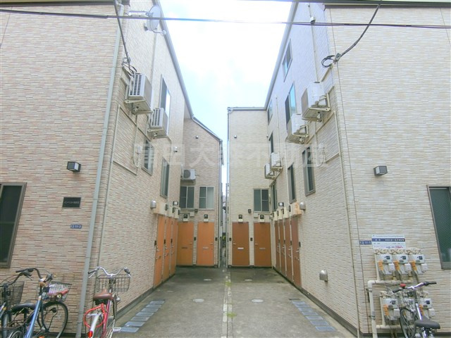 インベスト羽田Ⅱの外観|20010年11月築　木造地上2階建て総戸数11戸の人気賃貸アパート！
東京都大田区羽田3丁目　京急空港線穴守稲荷駅徒歩7分