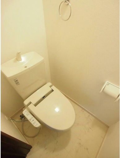 ヨーティアンⅡ（ヨーティアン2）のトイレ|独立型のトイレルーム☆