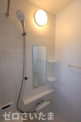 《仲介手数料無料》川越市今成２丁目14-8新築一戸建てブルーミングガーデンの浴室