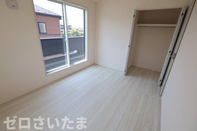 《仲介手数料無料》川越市今成２丁目14-8新築一戸建てブルーミングガーデンの洋室
