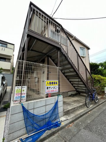 ステータス六の坂の外観