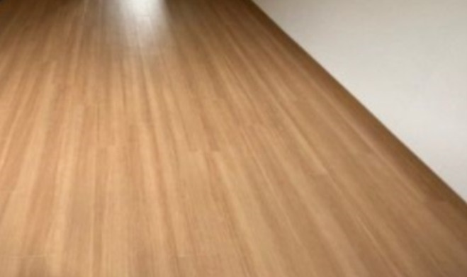 ステータス六の坂の内装