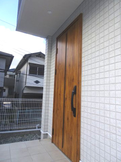 【玄関】 | 川西市松が丘町10の6　新築一戸建て