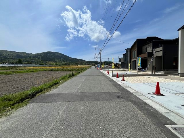 【その他】 | 福岡市西区今宿上ノ原第1　3号棟（全7棟）【仲介手数料無料・0円】 | 現地写真。前面道路です。