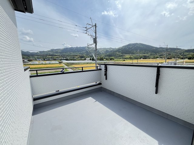 【バルコニー】 | 福岡市西区今宿上ノ原第1　3号棟（全7棟）【仲介手数料無料・0円】 | 現地写真。