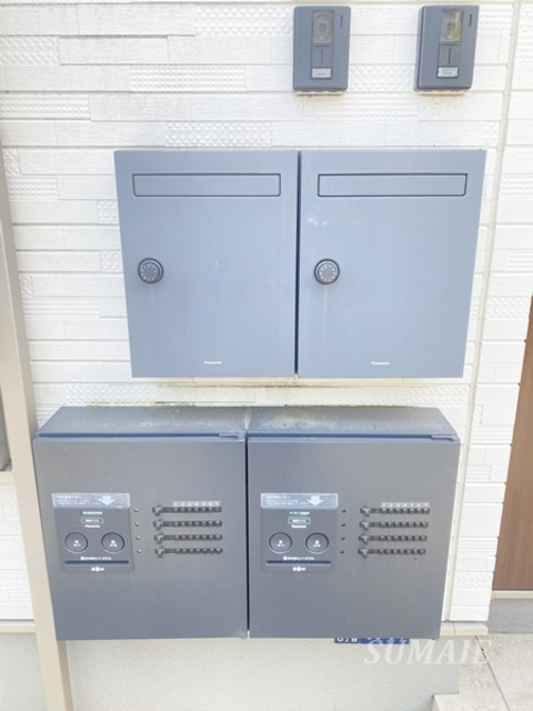 シャトン王子神谷のその他共用部分|宅配BOXです☆