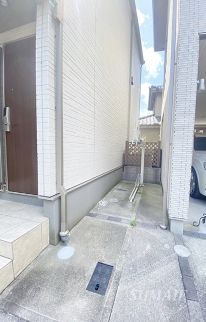 シャトン王子神谷の駐車場|駐輪場です☆