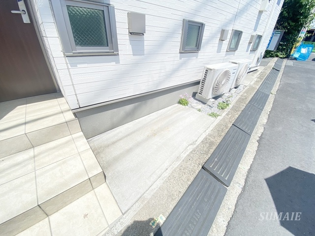 シャトン王子神谷の駐車場|バイク置き場です☆