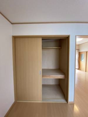 【収納】 | I様且来平屋 | パントリーとしても使えるキッチン背面収納！