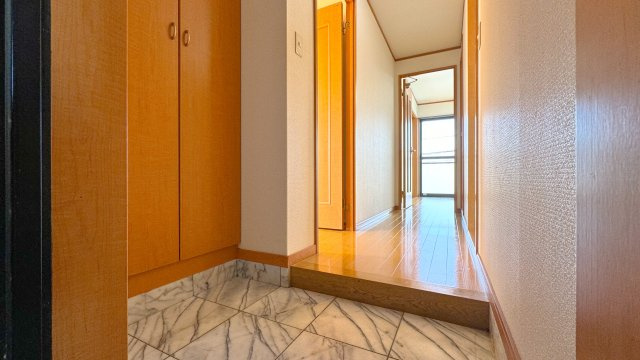 ボンベルソの玄関