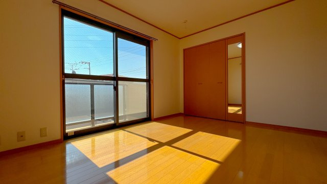 ボンベルソの洋室