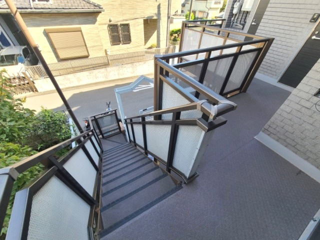 ミラヒルズのロビー|★２階・共用通路（階段）の画像です★