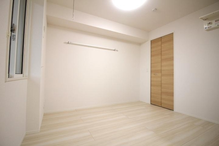 筑紫野市大字永岡のアパートの居間・リビング