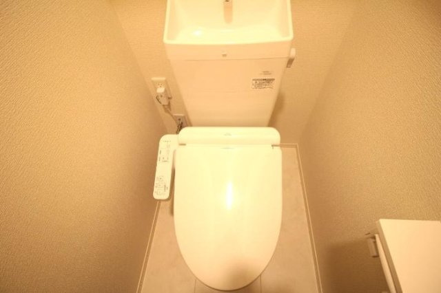 筑紫野市大字永岡のアパートのトイレ